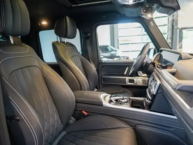Mercedes-Benz G 400