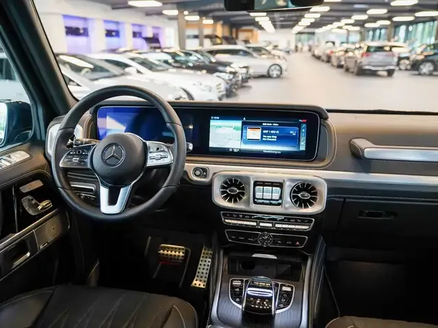 Mercedes-Benz G 400