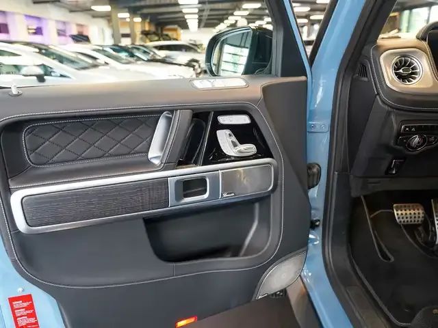 Mercedes-Benz G 400