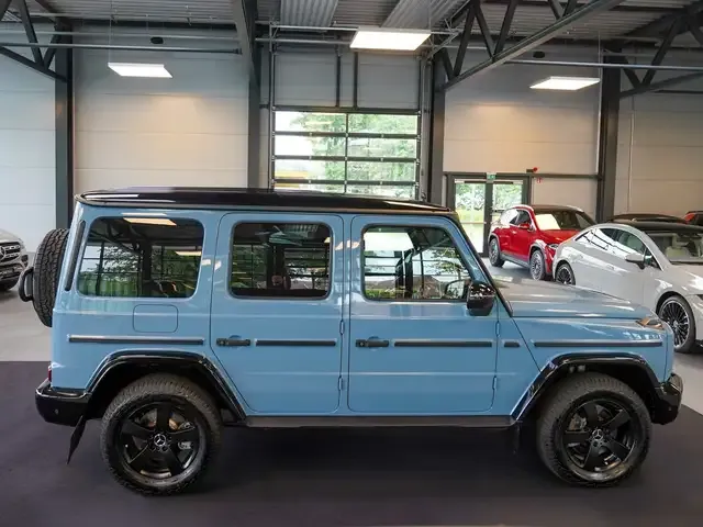 Mercedes-Benz G 400