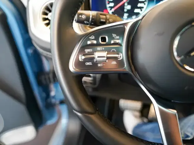 Mercedes-Benz G 400