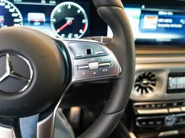 Mercedes-Benz G 400
