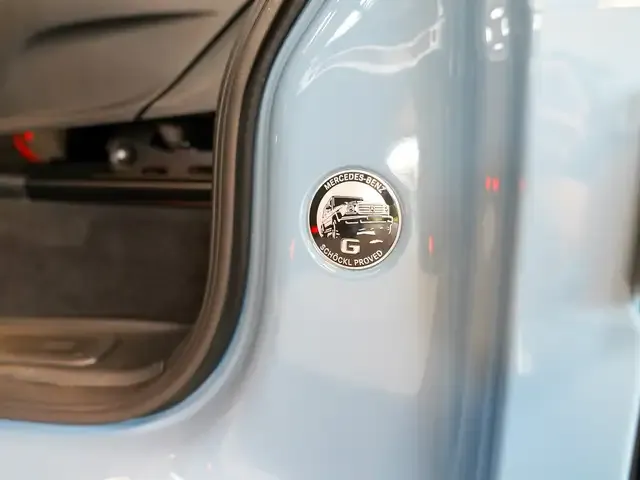 Mercedes-Benz G 400