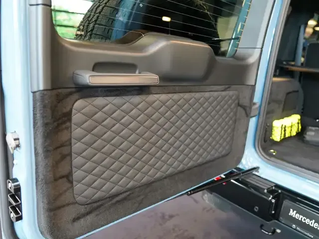 Mercedes-Benz G 400
