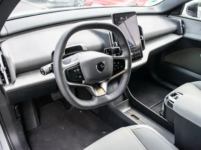 Volvo EX30