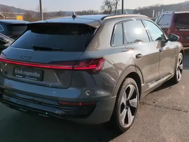 Audi Q8 e-tron