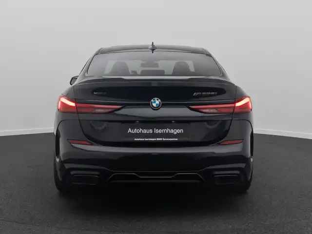 BMW 235