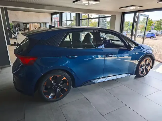 CUPRA Born