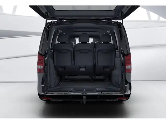 Mercedes-Benz V 220