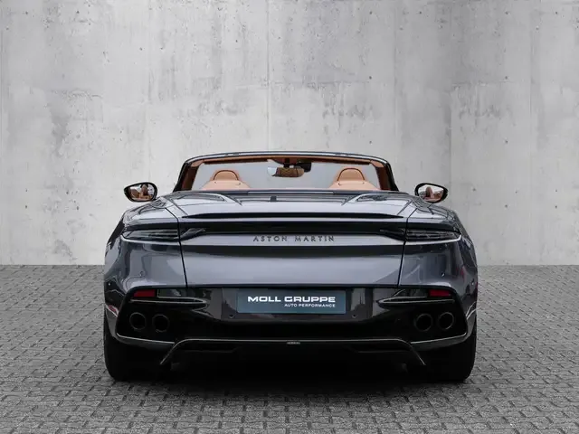 Aston Martin DBS