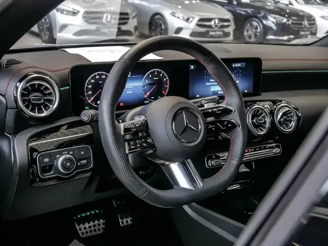 Mercedes-Benz CLA 200