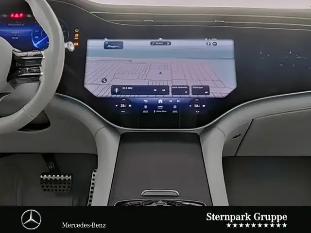 Mercedes-Benz EQS SUV