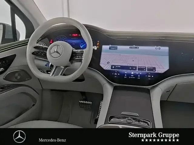 Mercedes-Benz EQS SUV
