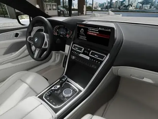 BMW 840