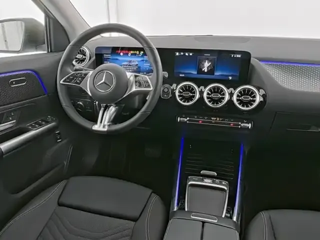 Mercedes-Benz GLA 220