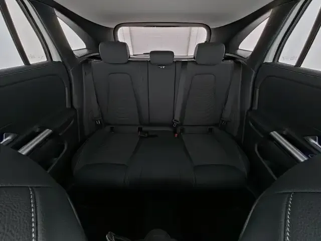 Mercedes-Benz GLA 220
