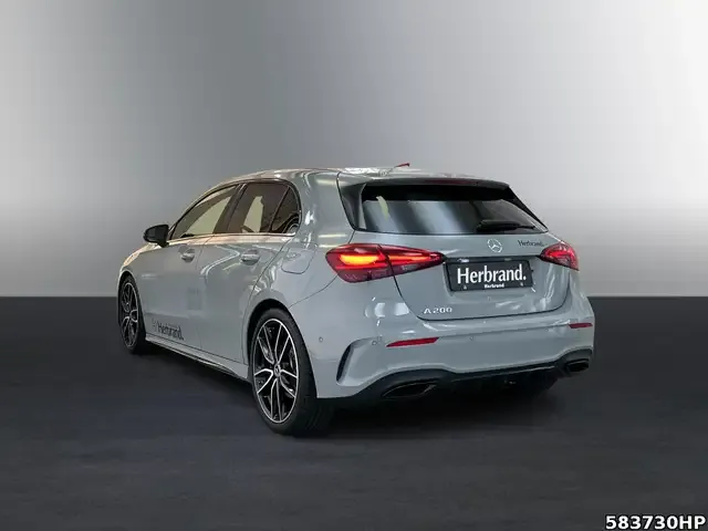 Mercedes-Benz A 200