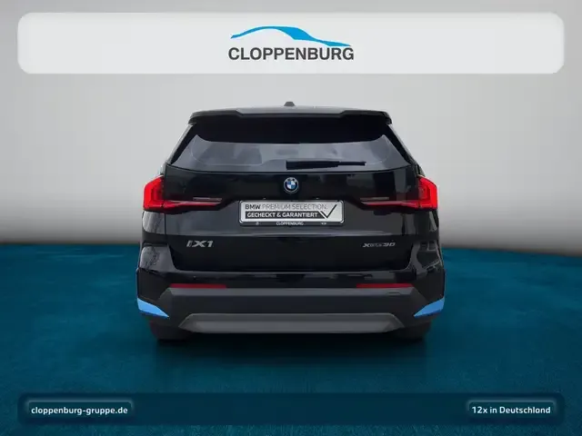 BMW iX1