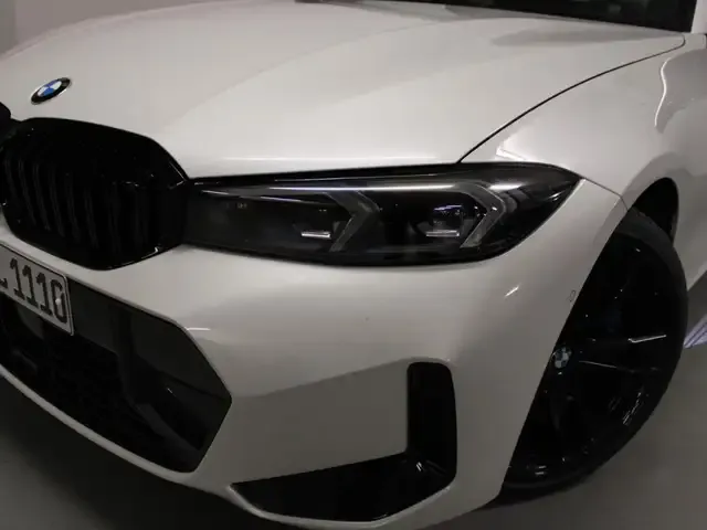 BMW 330