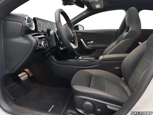 Mercedes-Benz CLA 35 AMG