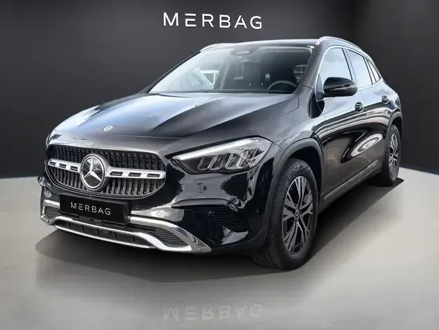 Mercedes-Benz GLA 220