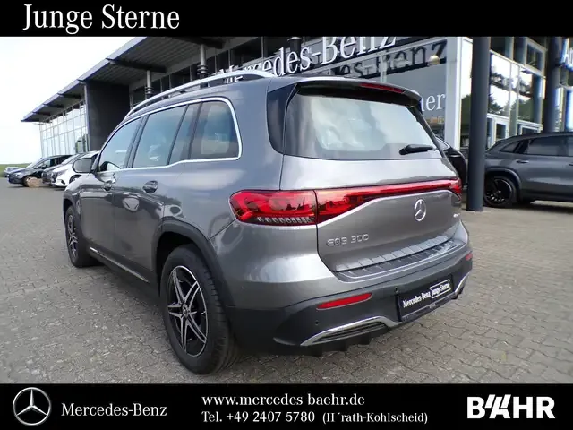 Mercedes-Benz EQB 300