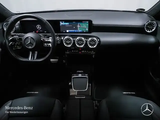 Mercedes-Benz A 220
