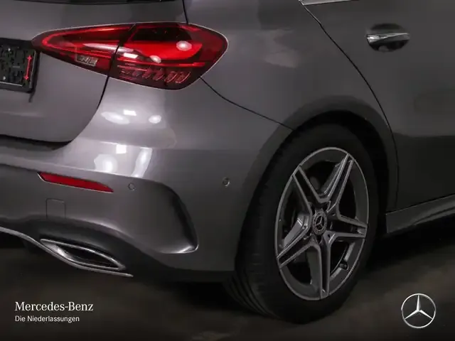 Mercedes-Benz A 220