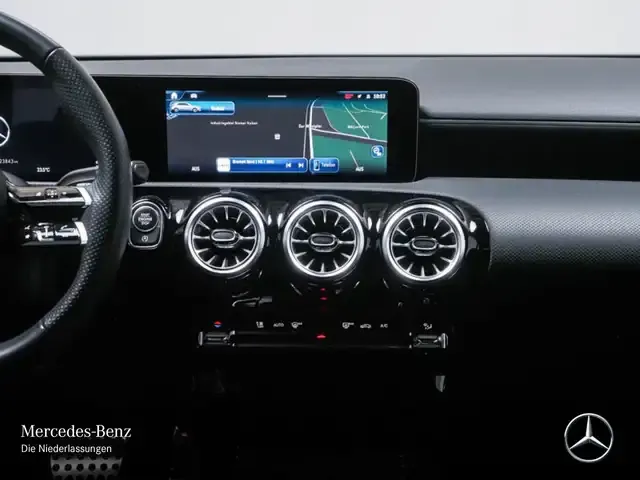 Mercedes-Benz A 220