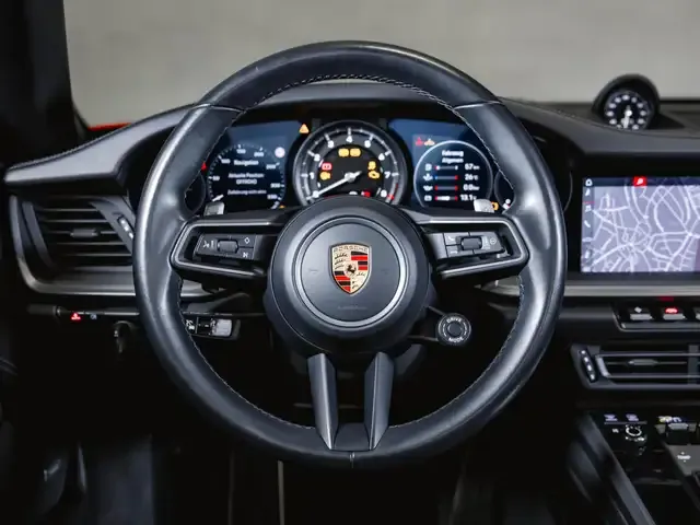 Porsche 992