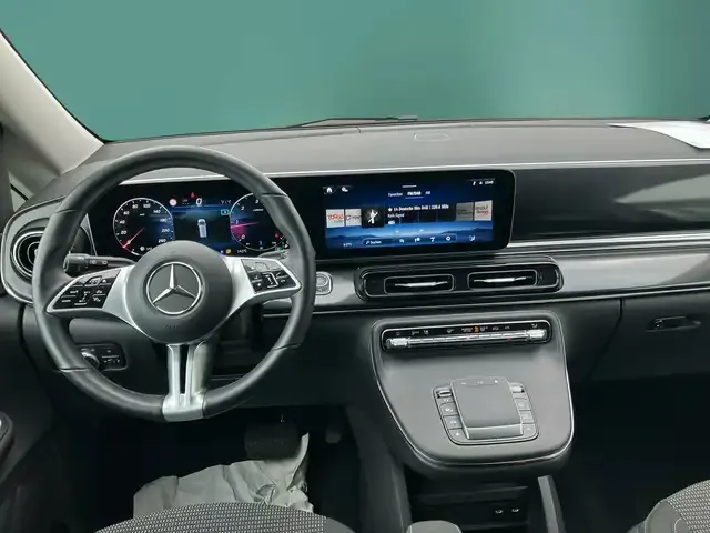 Mercedes-Benz V 220