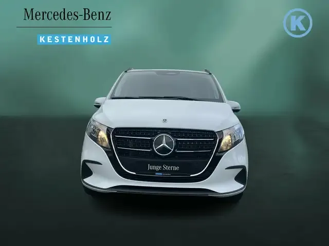 Mercedes-Benz V 220