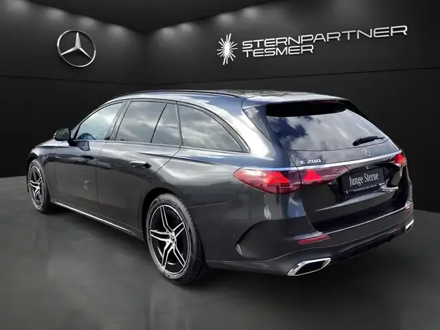 Mercedes-Benz E 200