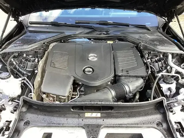 Mercedes-Benz E 200