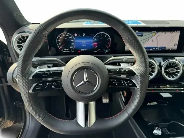 Mercedes-Benz CLA 180