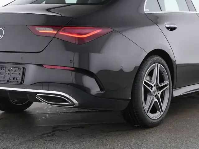 Mercedes-Benz CLA 180