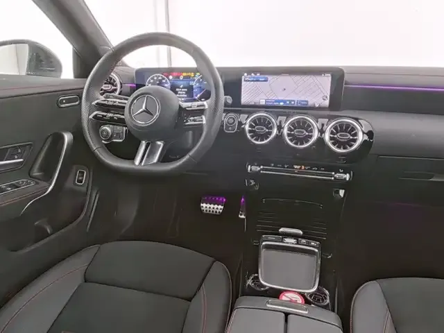 Mercedes-Benz CLA 180