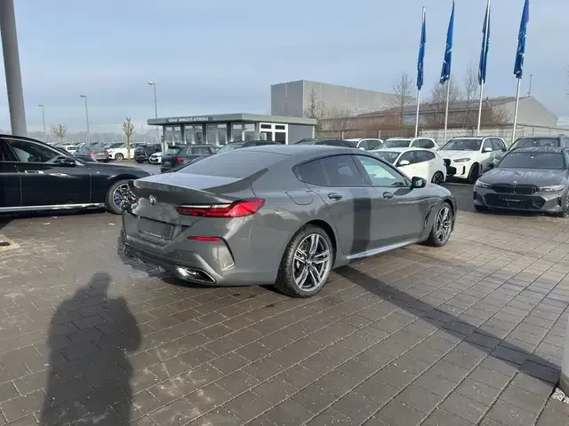BMW 840