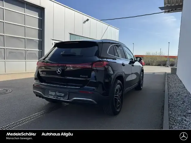 Mercedes-Benz EQA 300