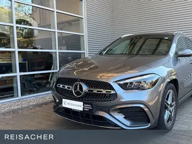 Mercedes-Benz GLA 180