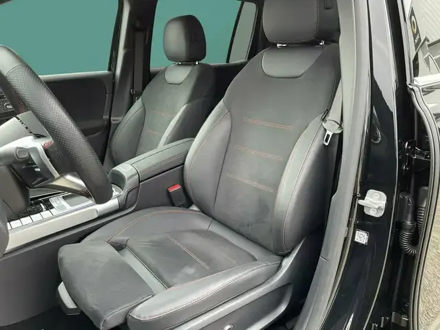Mercedes-Benz EQB 300