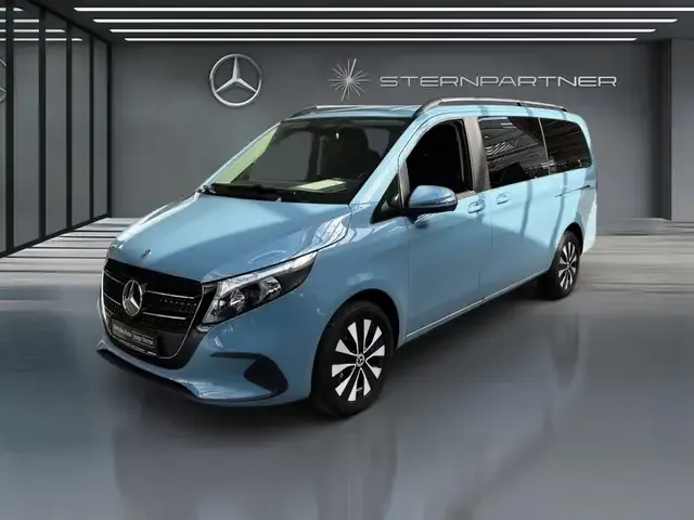Mercedes-Benz V 220
