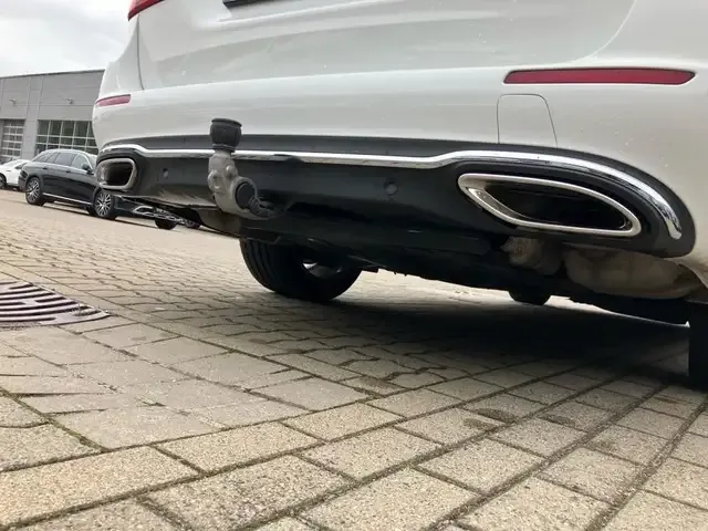 Mercedes-Benz E 400