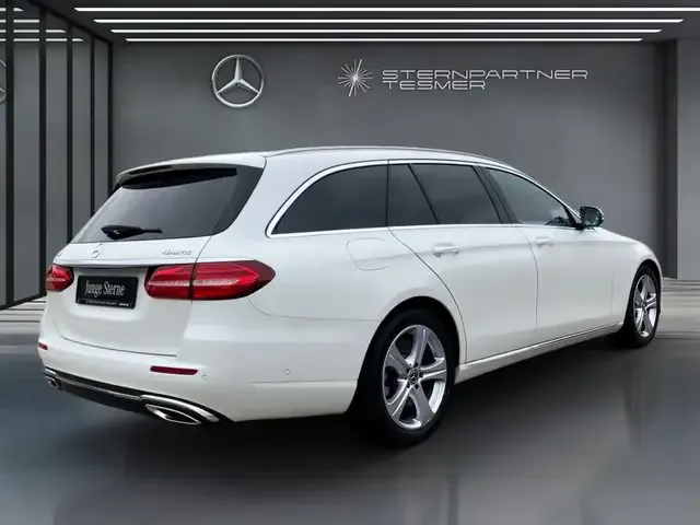 Mercedes-Benz E 400