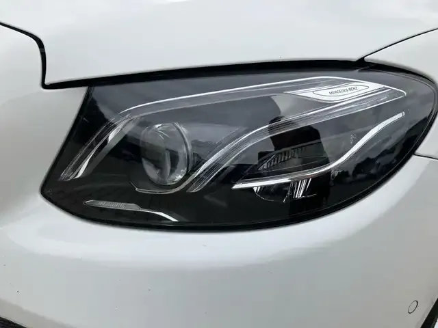 Mercedes-Benz E 400