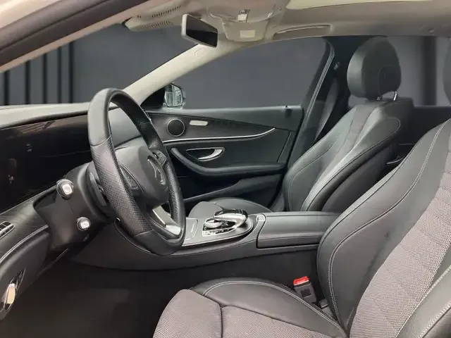 Mercedes-Benz E 400
