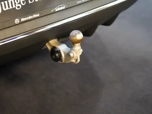 Mercedes-Benz EQC 400