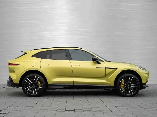 Aston Martin DBX
