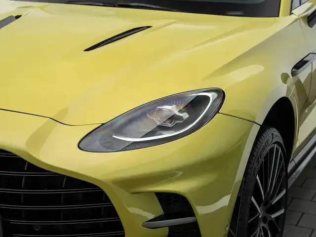 Aston Martin DBX