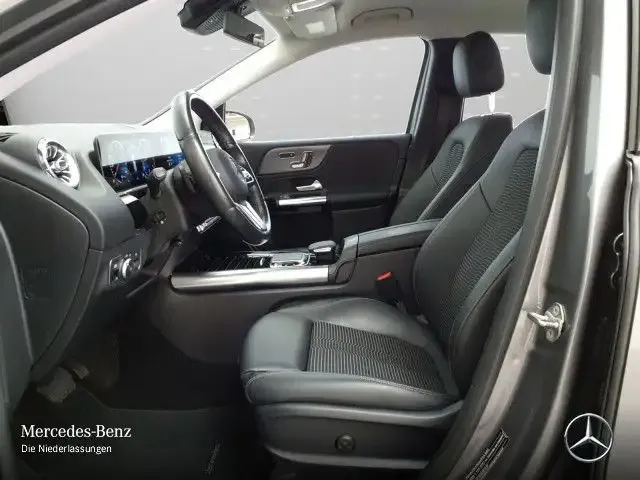 Mercedes-Benz B 250